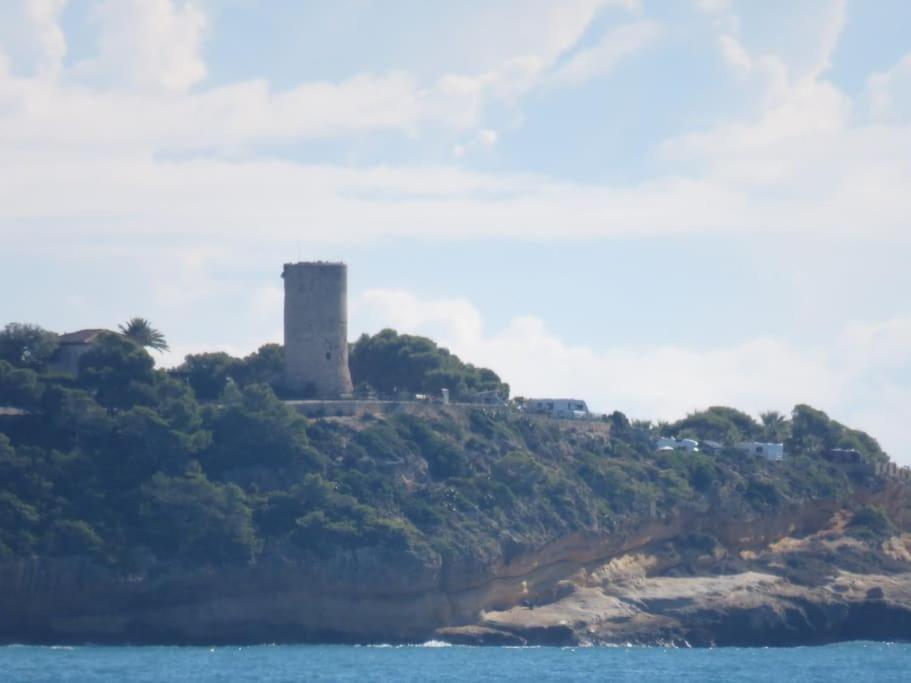 Coqueto Alojamiento Con Banera De Hidromasaje Appartamento Tarragona Esterno foto