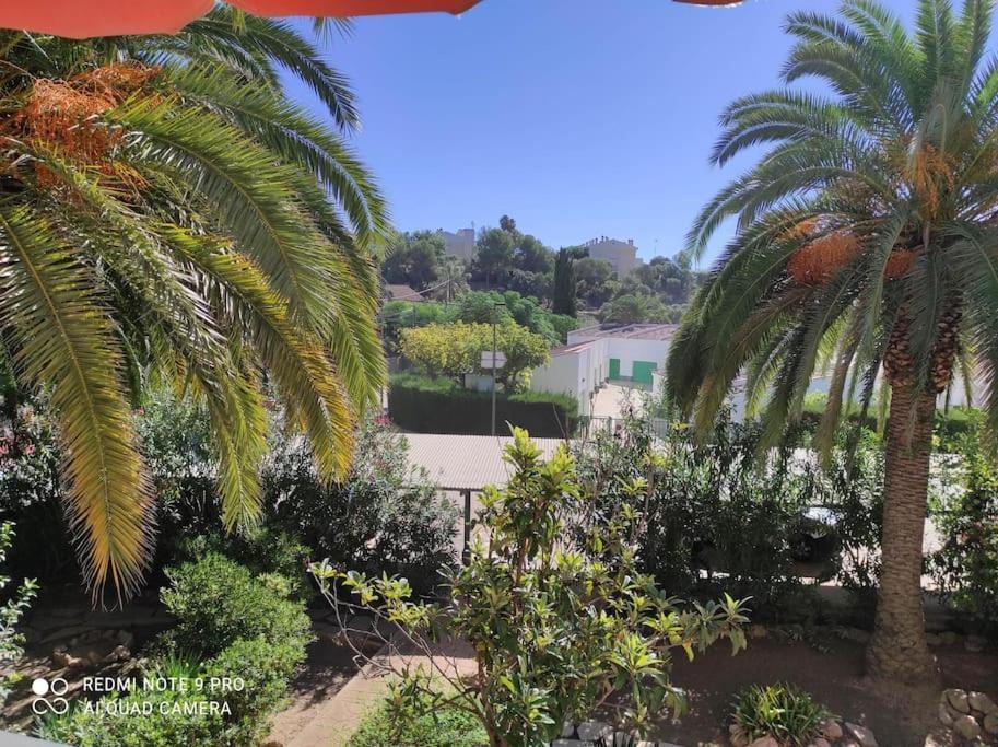 Coqueto Alojamiento Con Banera De Hidromasaje Appartamento Tarragona Esterno foto